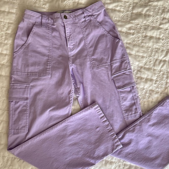 Lavender Hollister Cargo Pants - Picture 2 of 5